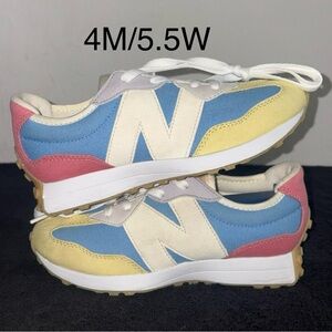 New Balance 327 Light Indigo Multi-Color (Women’s) Size 4M / 5.5W Pre-Owned